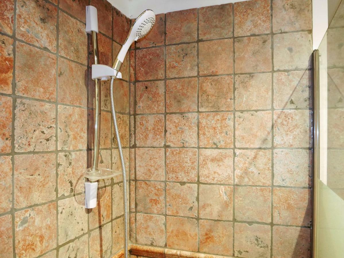 Le Travertin Авиньон Экстерьер фото